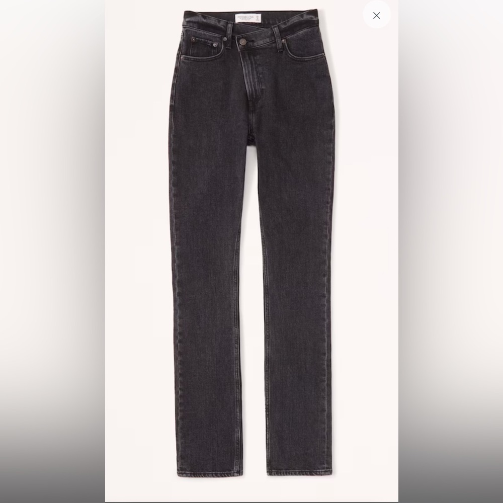 Abercrombie & Fitch Ultra High Rise 90s Slim Straight Jean 26 Short